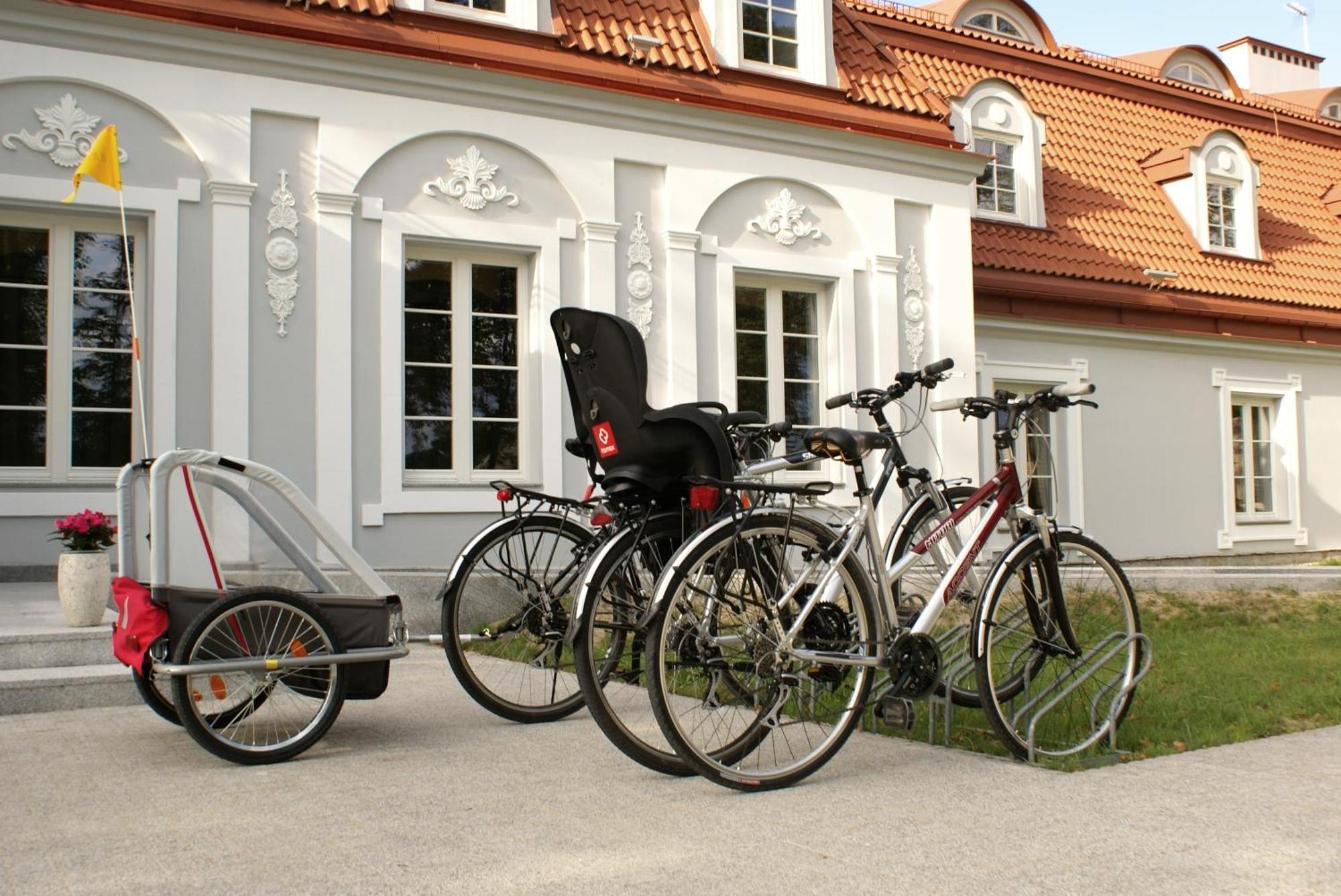 Palac Domaniowski Wieniawa Exteriör bild